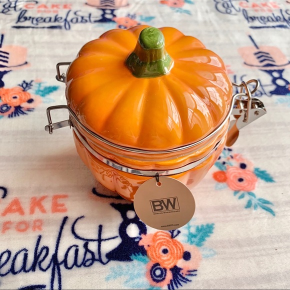 LAST 1! ๐ Orange Pumpkin Kitchen Canister ๐ - Picture 4 of 10